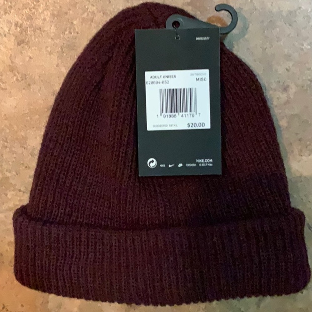 NWT Nike SB Winter Hat Unisex Skate/Snow Board! - Picture 2 of 2